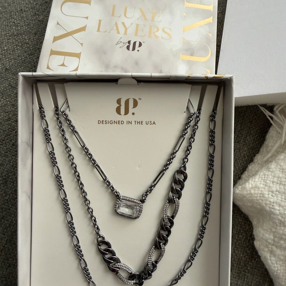✨ Luxe Layers by BP — “A Joyous Day” Necklace Set ✨ - Picture 3 of 3